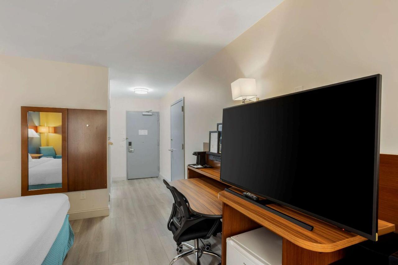 Comfort Inn & Suites Mt Laurel-Philadelphia Mount Laurel Bagian luar foto